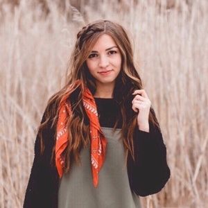 Meet your Posher, Hannah